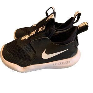 Nike Flex Runner Infant/Toddler Slip-On Shoes Black/White 6C Lightweight Design